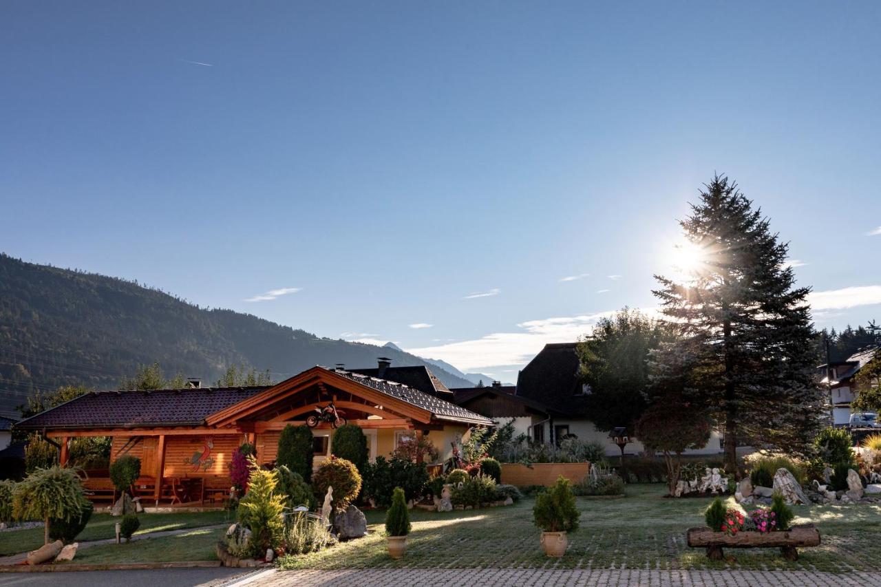 Hotel Garni Zerza Tröpolach Екстериор снимка