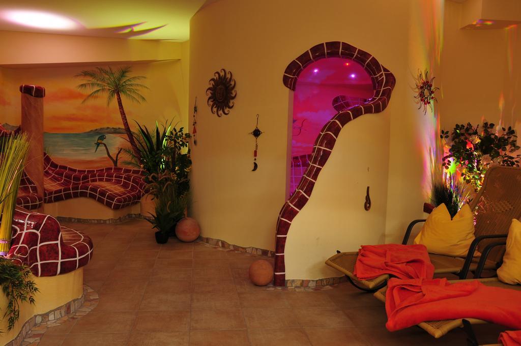 Hotel Garni Zerza Tröpolach Екстериор снимка