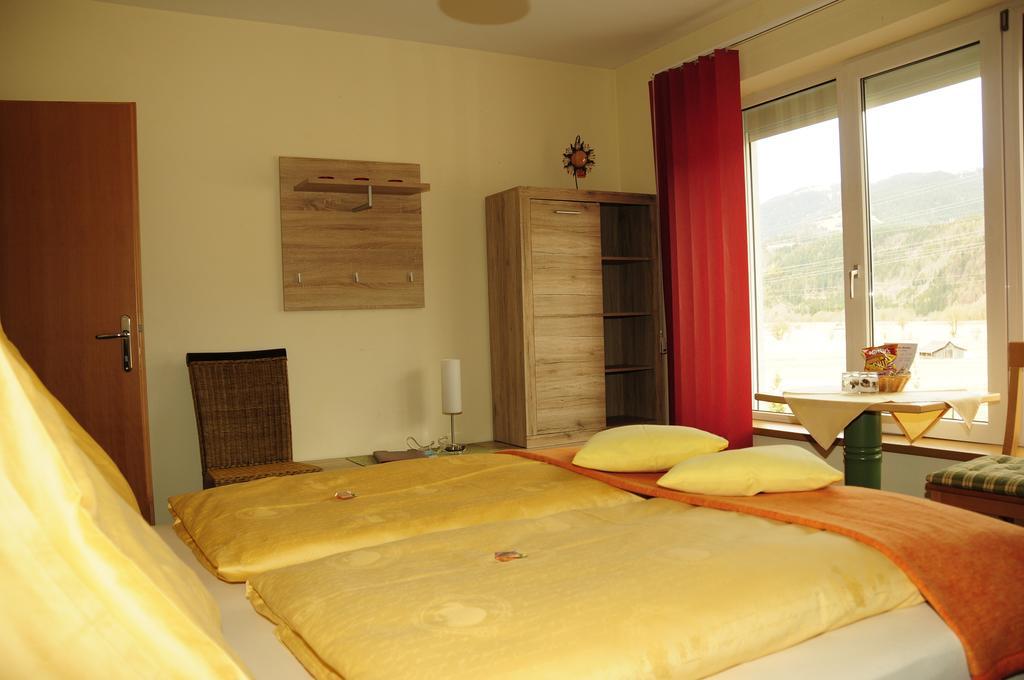 Hotel Garni Zerza Tröpolach Екстериор снимка