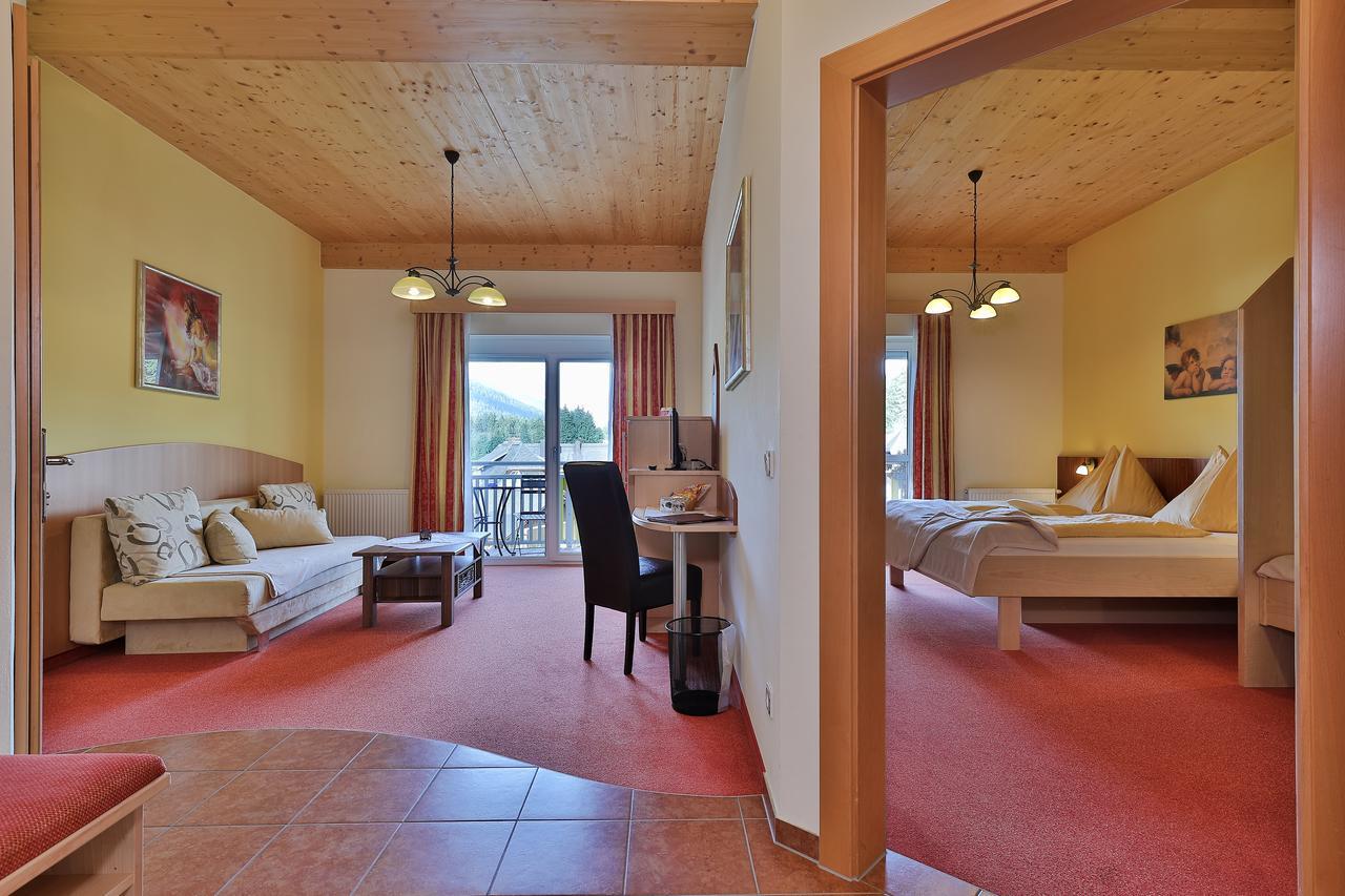 Hotel Garni Zerza Tröpolach Екстериор снимка